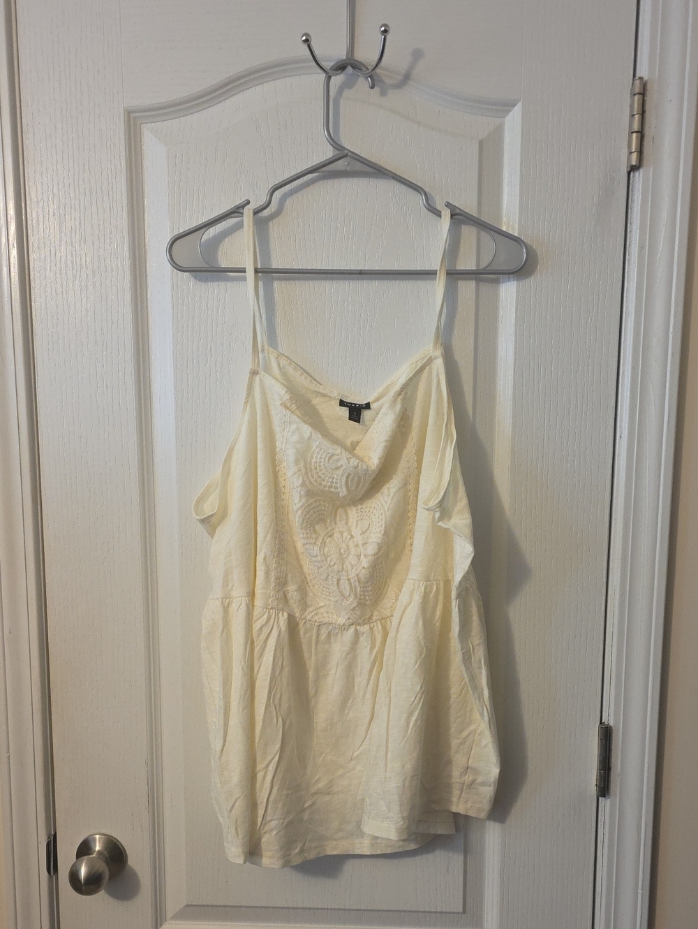 Torrid Cream Embroidered Spaghetti Strap Women's Top